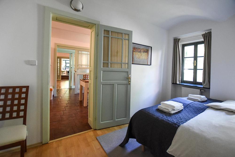 Dum V Zahrade Apartman Písek Kültér fotó