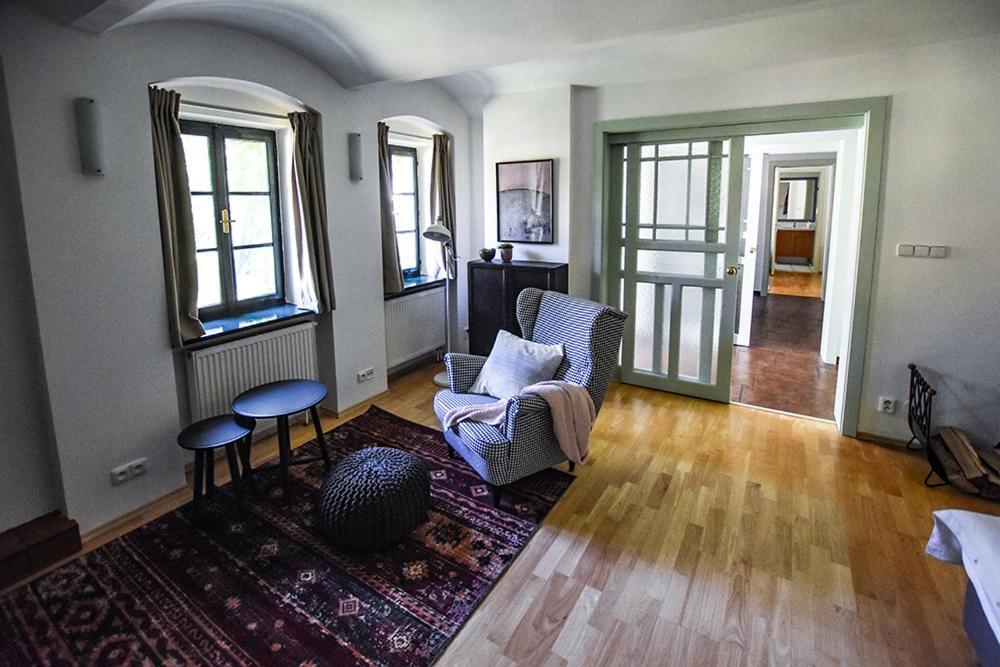 Dum V Zahrade Apartman Písek Kültér fotó